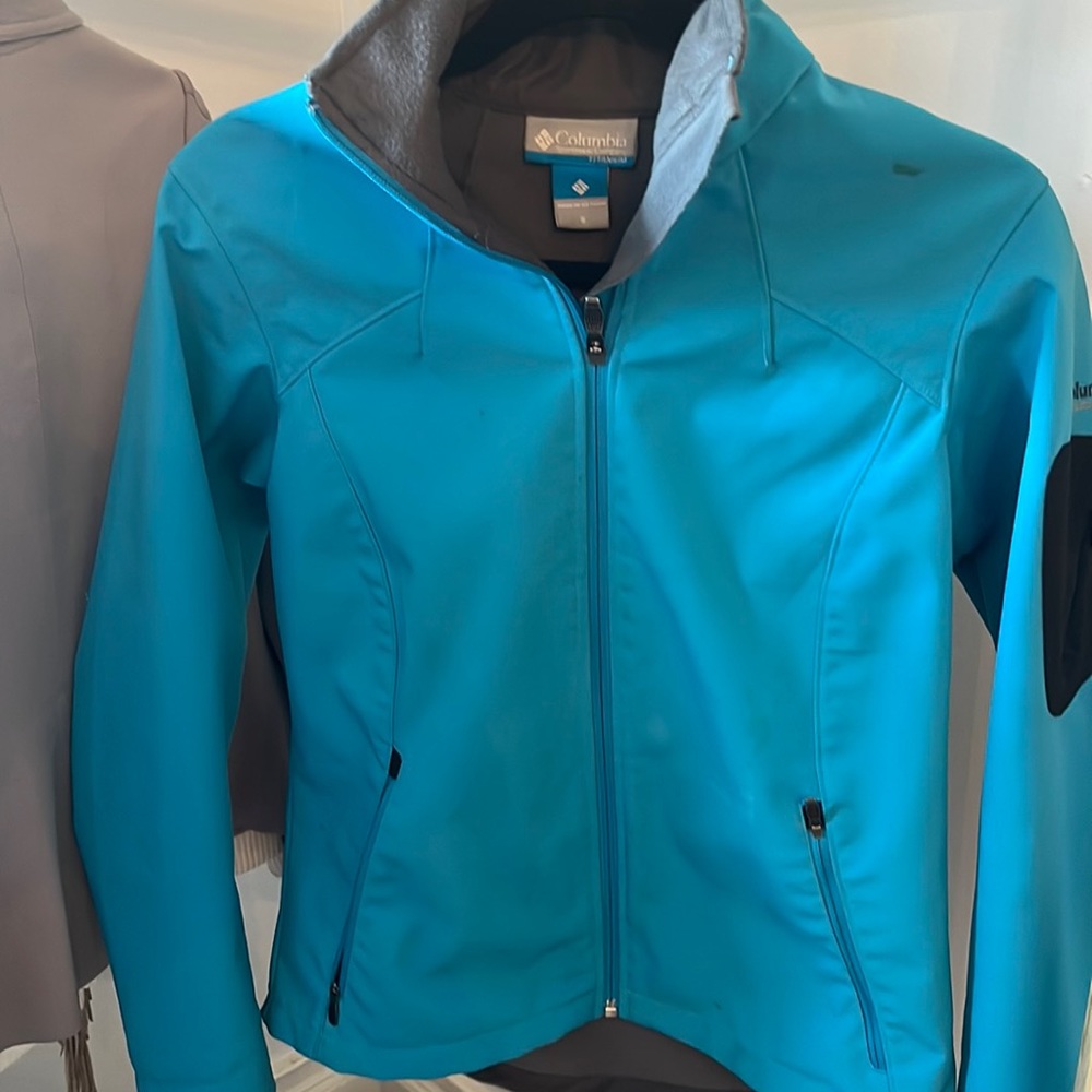 Colombia jacket- great fit/ good condition